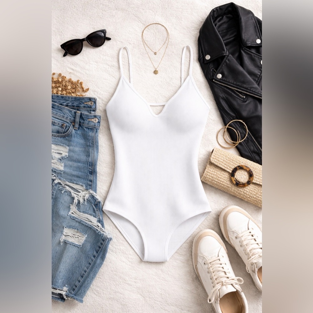 Free People Intimately Move Along Seamless Ribbed V-Neck Bodysuit ~ XS/S ~ NWOT - Picture 2 of 8